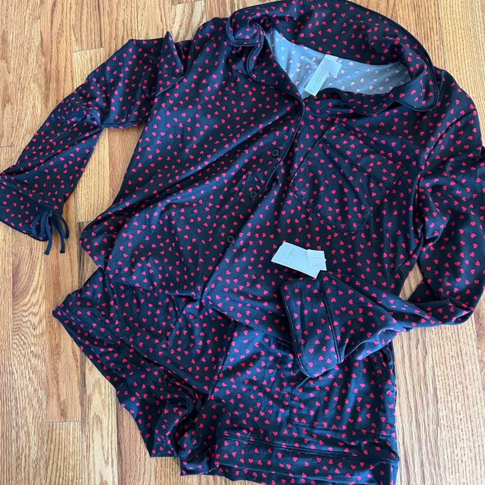 Auden Black and Red Heart Pajama Set